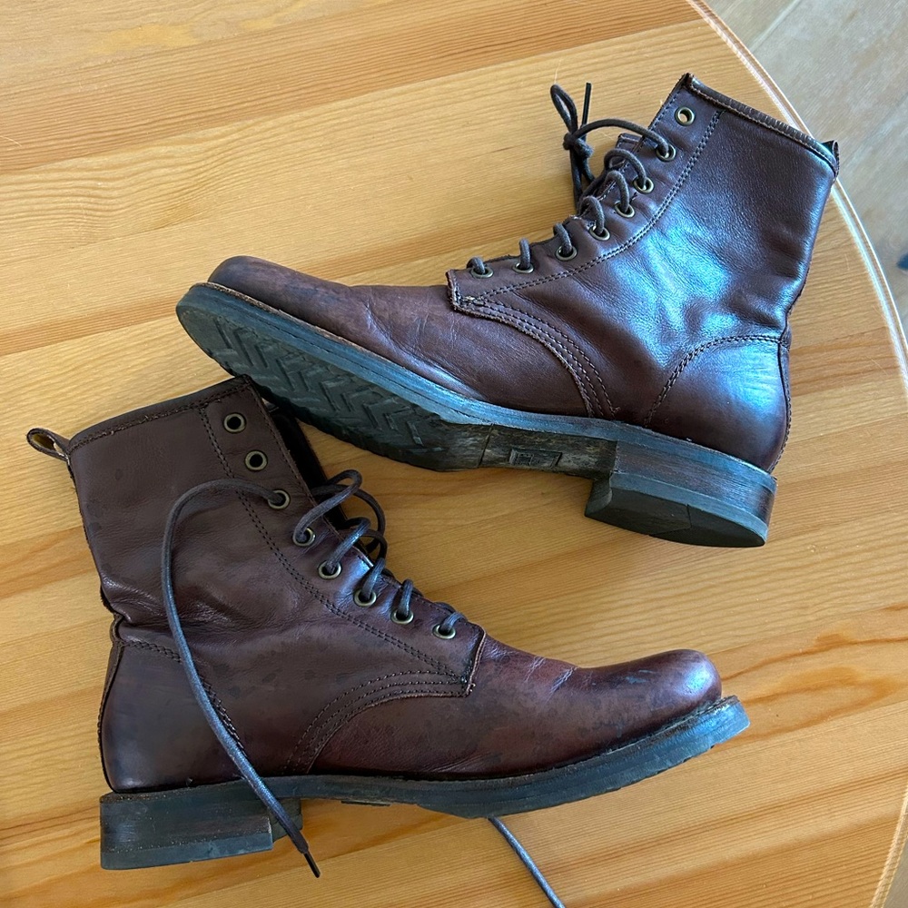 Frye Veronica Combat boots brown leather
